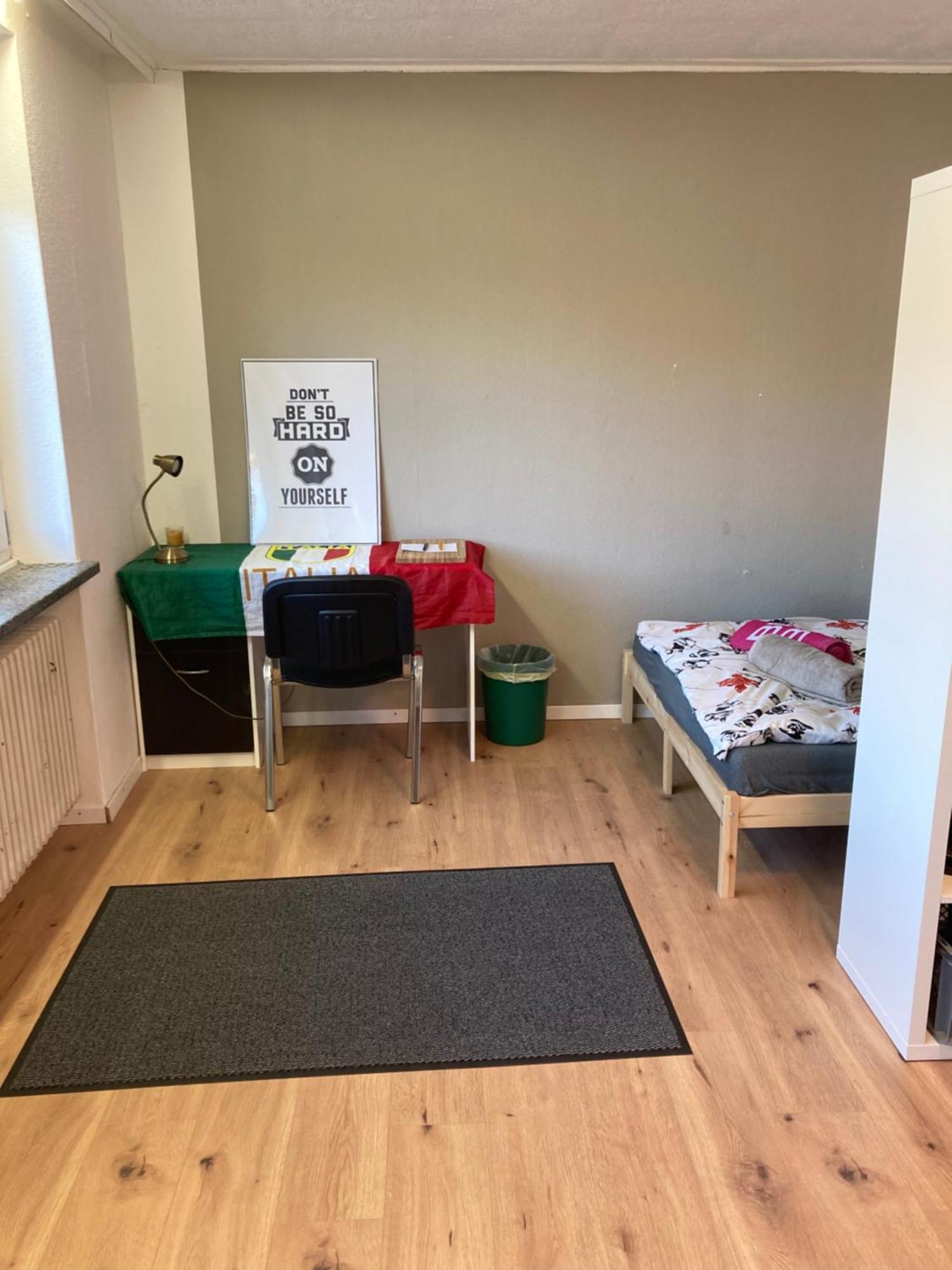 Privatzimmer In Muenchen Zentrum Munique Exterior foto